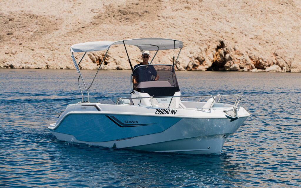 rent a boat stara novalja